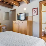In Umbria With Pool & Nature Views Feriehus *