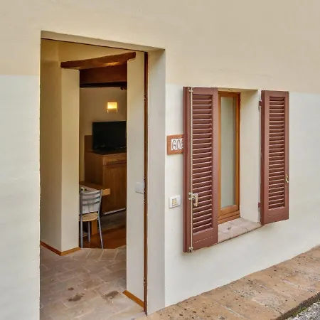 度假居 In Umbria With Pool & Nature Views