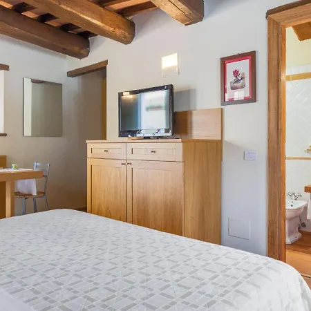 In Umbria With Pool & Nature Views 度假居 *