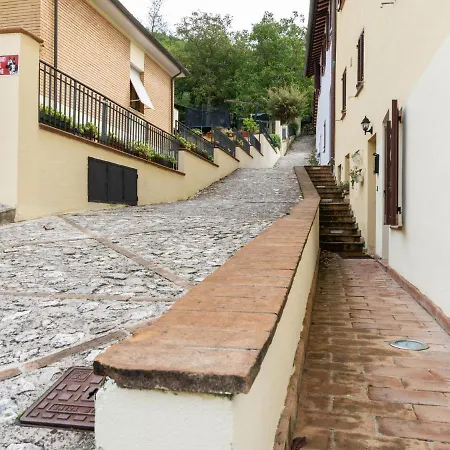 In Umbria With Pool & Nature Views