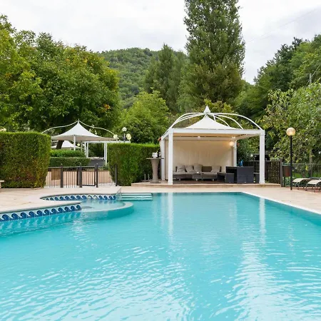 Сasa de vacaciones In Umbria With Pool & Nature Views Foligno